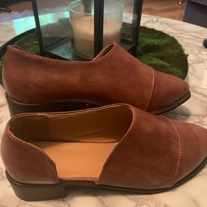 Brand new cut out sides flats slip on